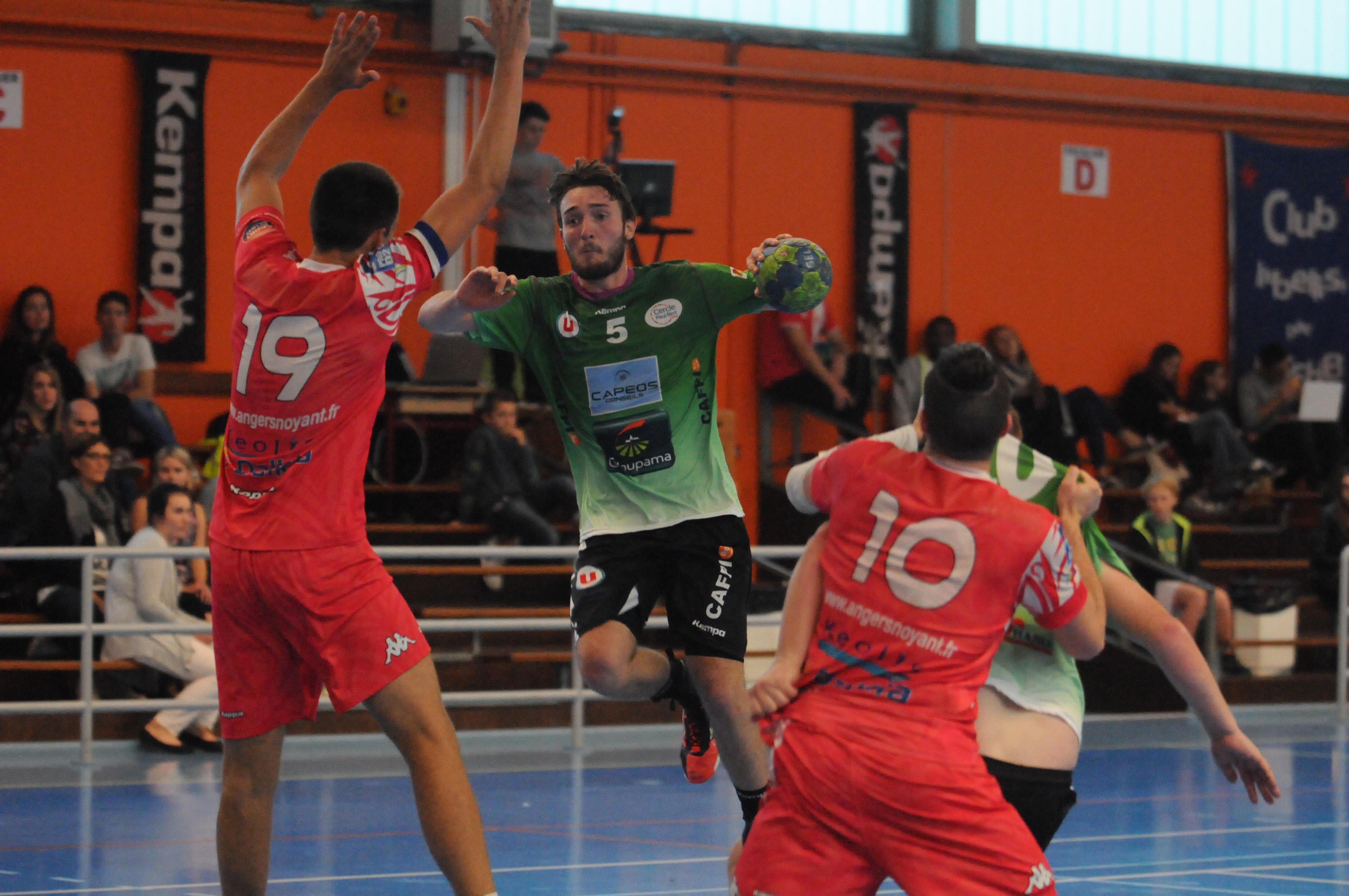 Handball 19/09/2015 N3M CPB Rennes - Angers Noyant Equipe : CPB Rennes Brendan Le Doaré