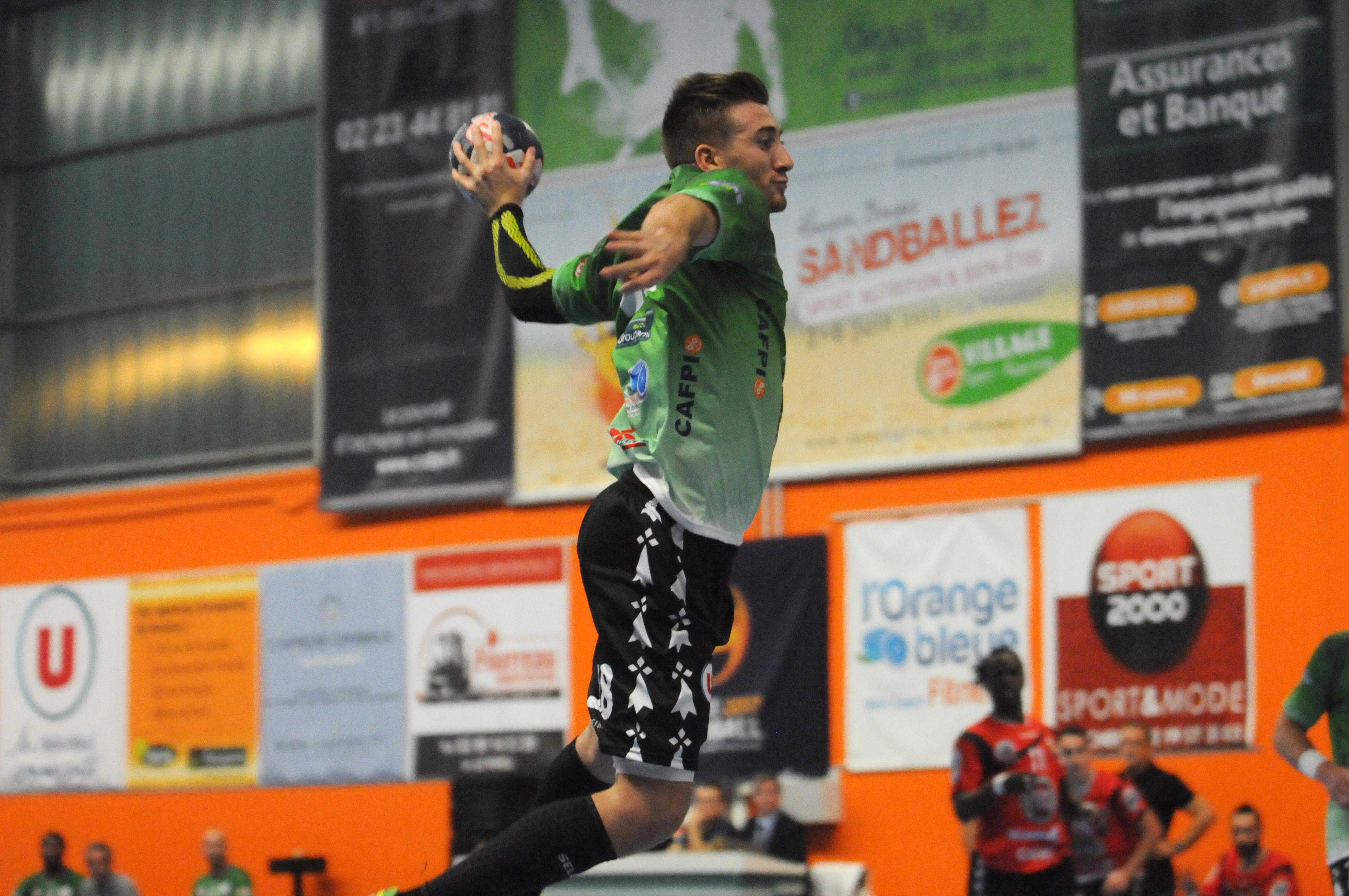 Handball 19/09/2015 N1M CPB Rennes - Caen Equipe : CPB Rennes Antoine Bouilly